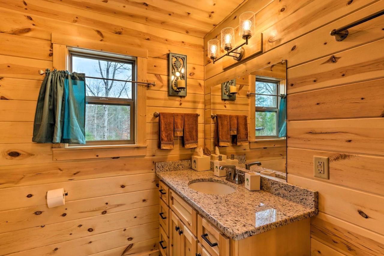 Cozy Mtn Cabin Spacious Deck And Forest Views! Murphy Esterno foto